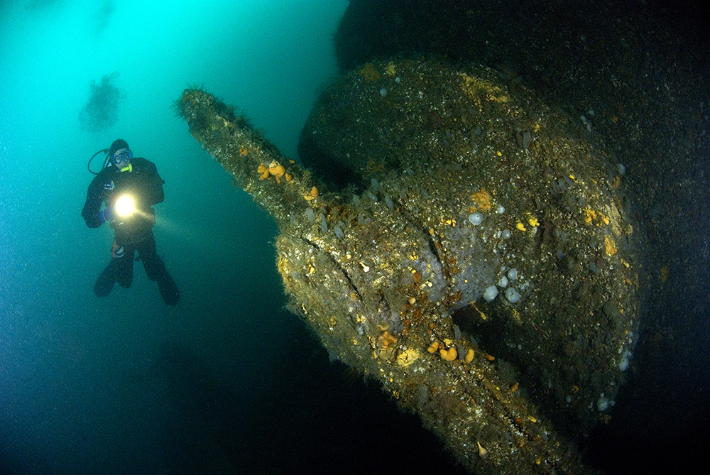 Wreck diving